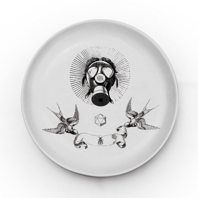 Meaning Glazed Ceramic Plate Qrator