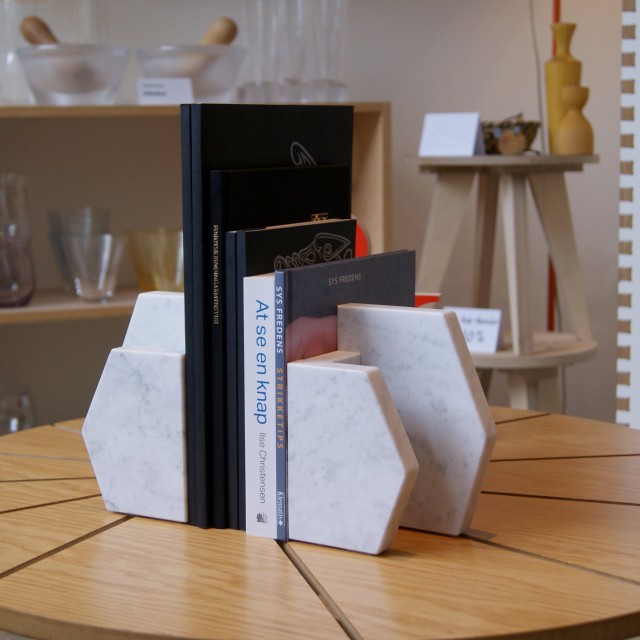 Dido Marble Book Holders Qrator